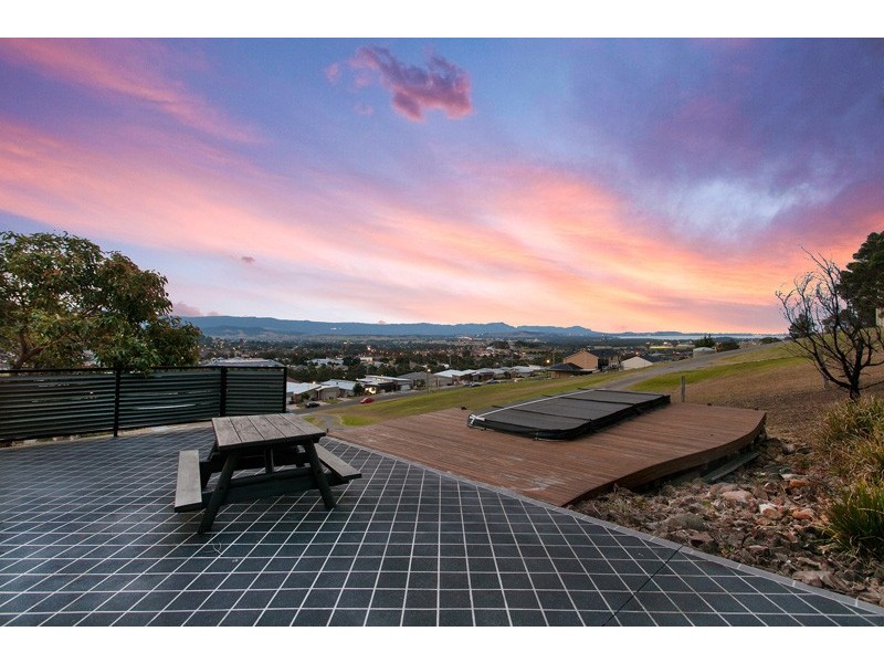 2 Chaplin Place, Albion Park NSW 2527