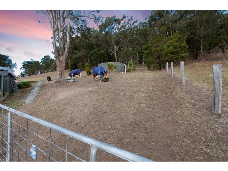 2 Chaplin Place, Albion Park NSW 2527