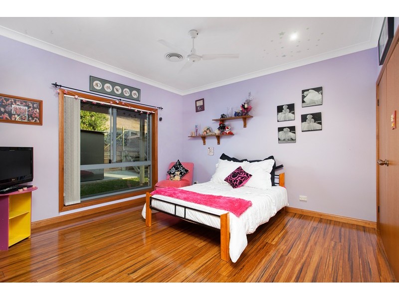 2 Chaplin Place, Albion Park NSW 2527