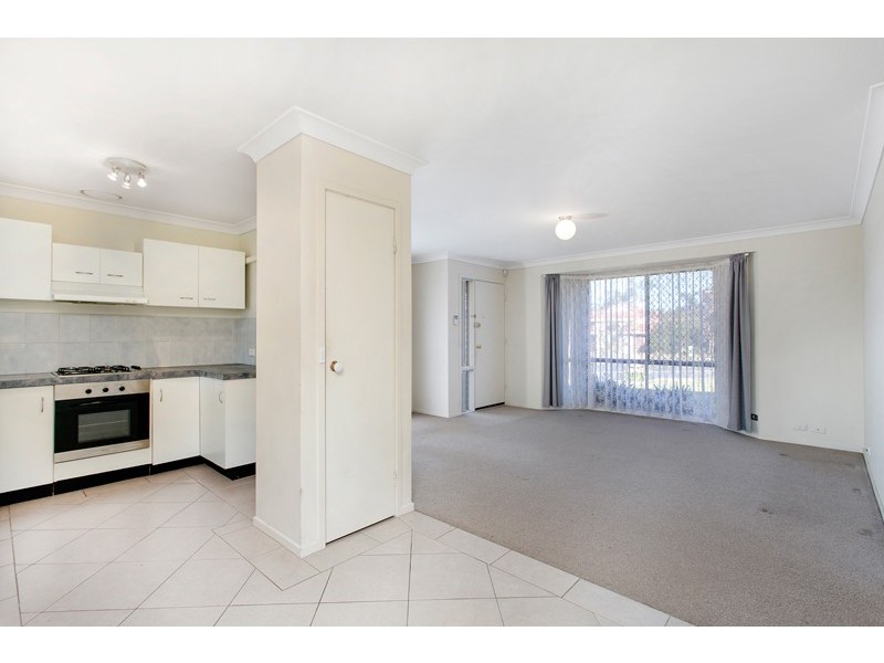 12 Daintree Drive, Albion Park NSW 2527