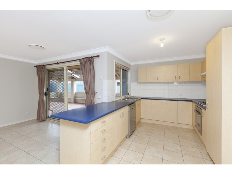 25 Chinchilla Way, Albion Park NSW 2527
