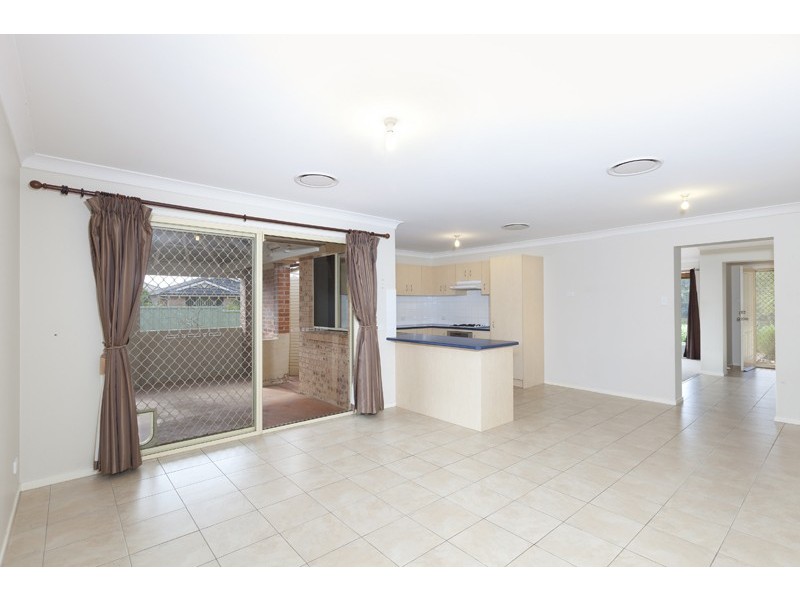 25 Chinchilla Way, Albion Park NSW 2527