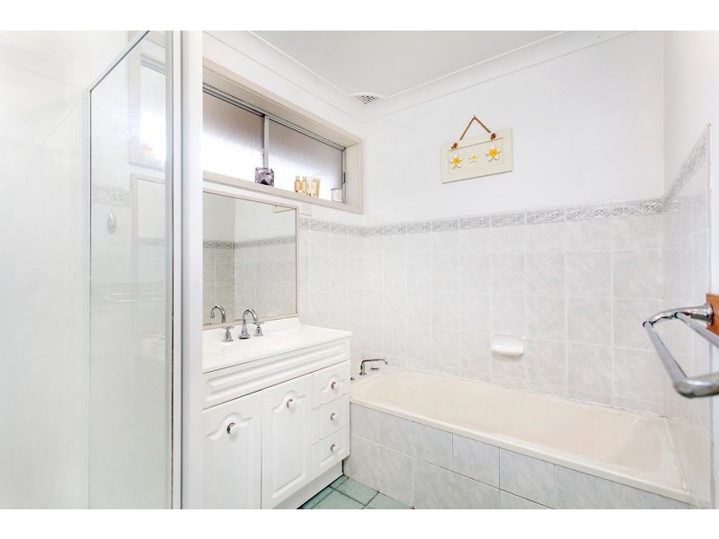 17 Kauri Street, Albion Park Rail NSW 2527