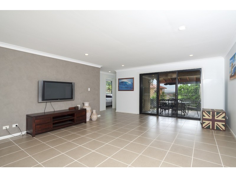 17 Darling Drive, Albion Park NSW 2527