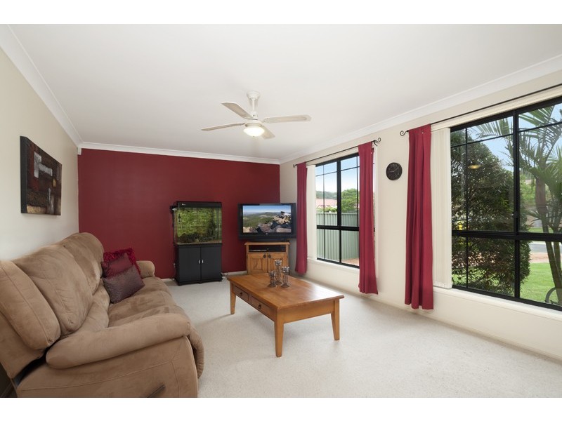 6 Redbank Place, Albion Park NSW 2527