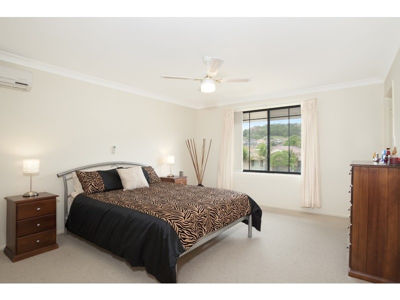 6 Redbank Place, Albion Park NSW 2527