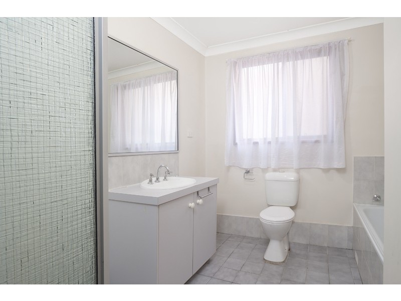 30 Crest Road, Albion Park NSW 2527