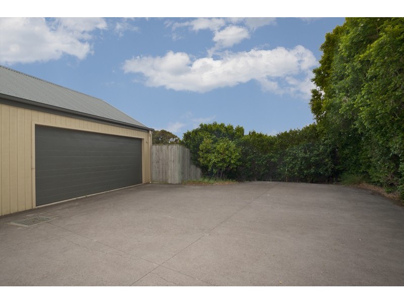 183 Ashburton Drive, Albion Park NSW 2527