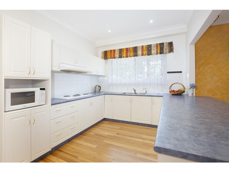 6 The Saddle, Cordeaux Heights NSW 2526