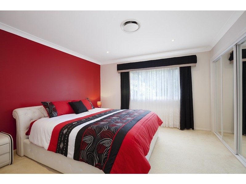6 The Saddle, Cordeaux Heights NSW 2526