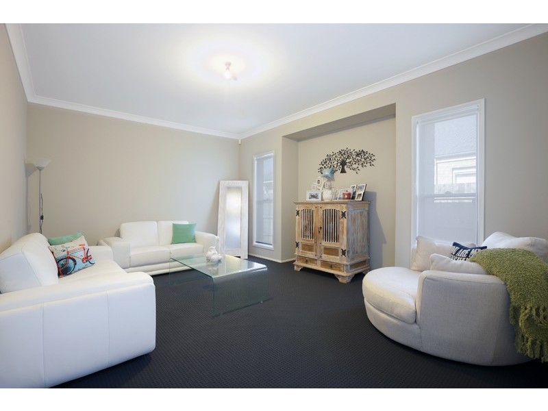 5 Jerrara Street, Tullimbar NSW 2527