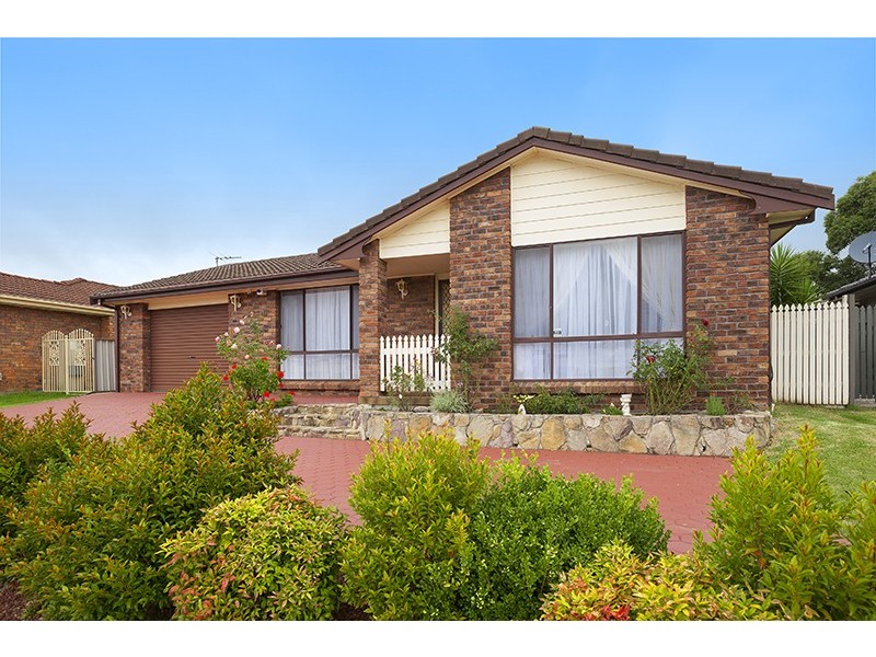2 Honeysuckle Place, Albion Park Rail NSW 2527
