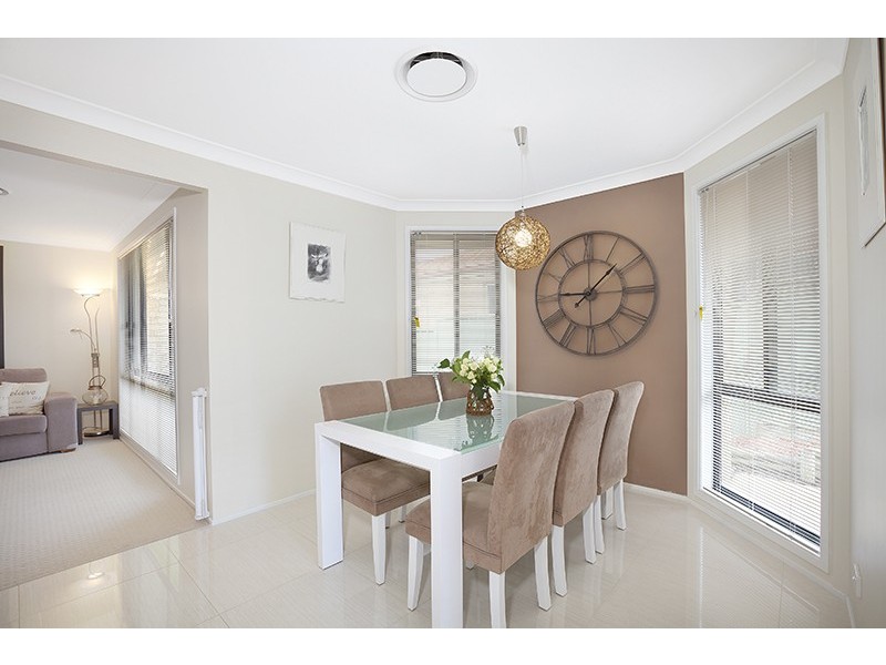 5 Kalgan Way, Albion Park NSW 2527