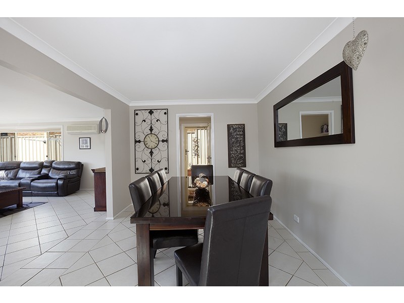 30 Downes Drive, Albion Park NSW 2527