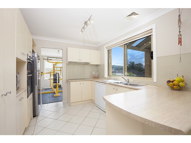 30 Downes Drive, Albion Park NSW 2527