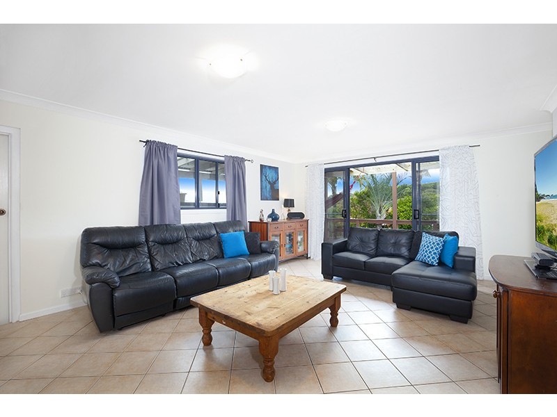 9 Cassia Street, Barrack Heights NSW 2528