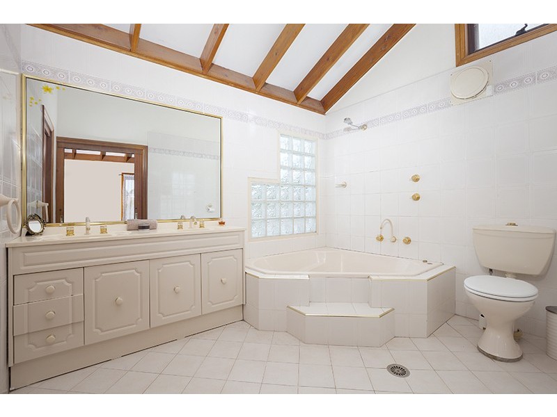 9 Cassia Street, Barrack Heights NSW 2528