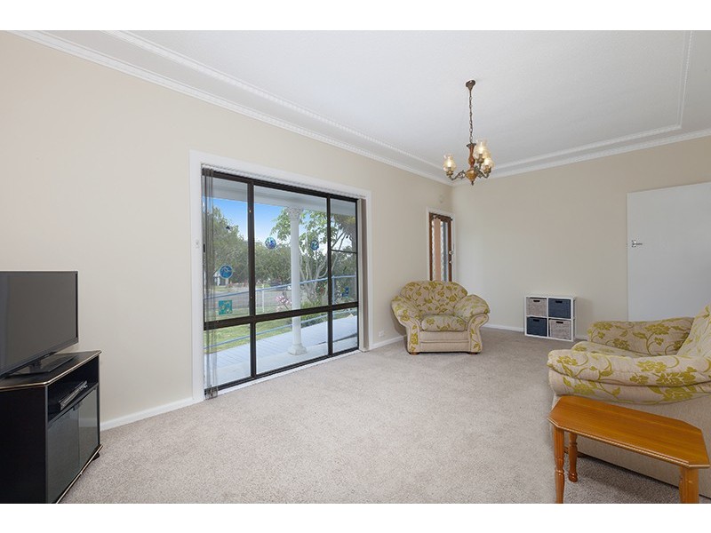 50 McGregor Avenue, Barrack Heights NSW 2528