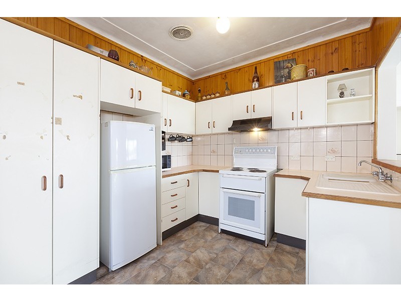 50 McGregor Avenue, Barrack Heights NSW 2528