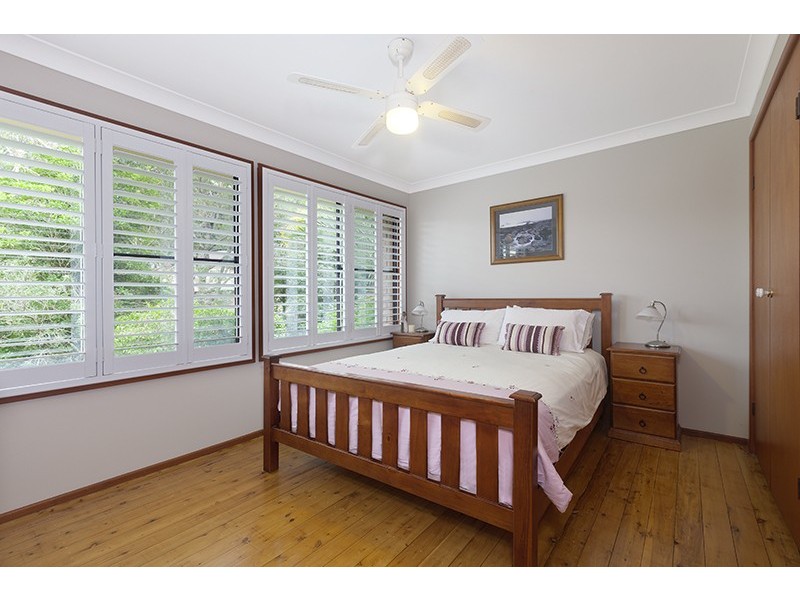 6 Digby Close, Albion Park NSW 2527