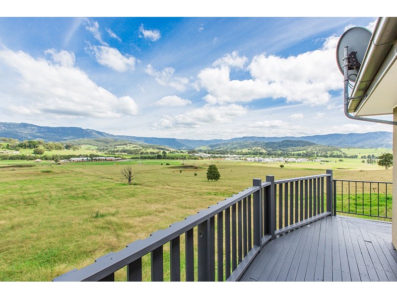 2 Noble Road, Albion Park NSW 2527