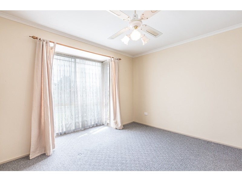 33 Hazelton Drive, Albion Park NSW 2527