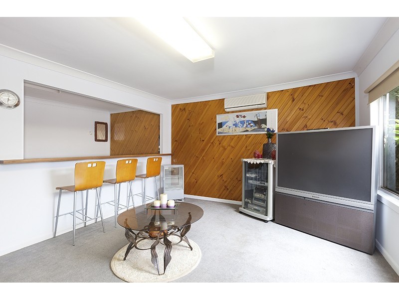 3 Dickson Avenue, Mount Warrigal NSW 2528