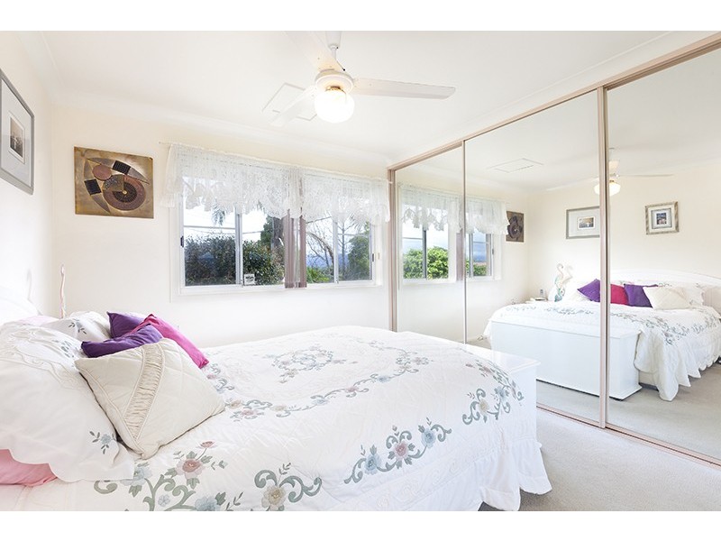 3 Dickson Avenue, Mount Warrigal NSW 2528