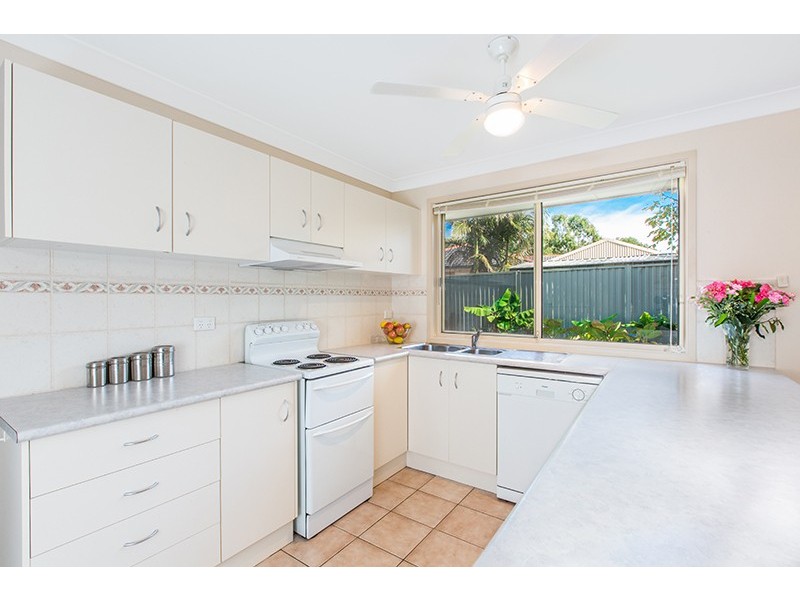 2 Esperance Drive, Albion Park NSW 2527