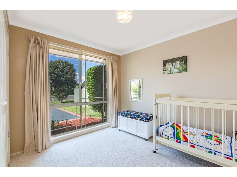 2 Esperance Drive, Albion Park NSW 2527