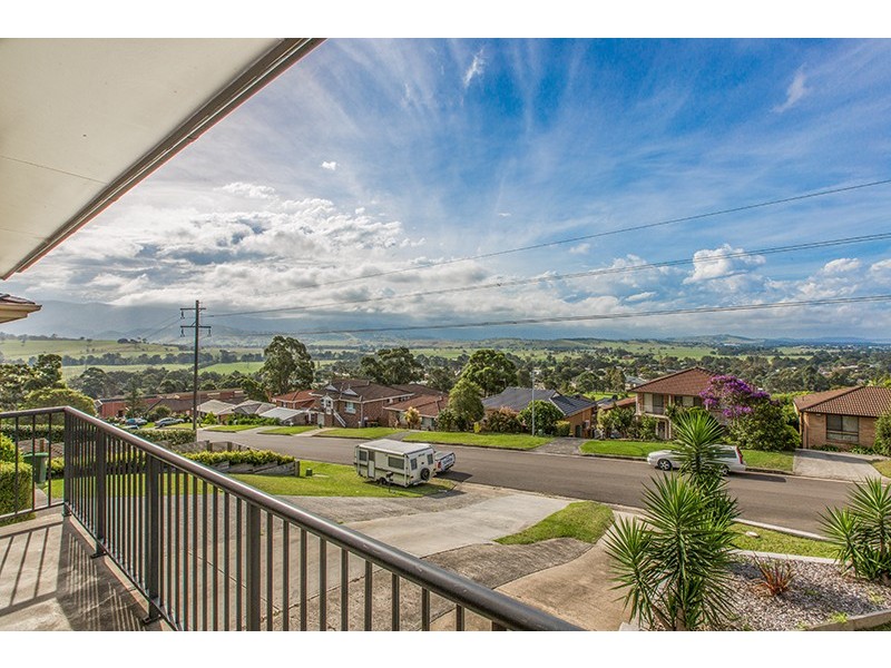 14 Scenic Crescent, Albion Park NSW 2527