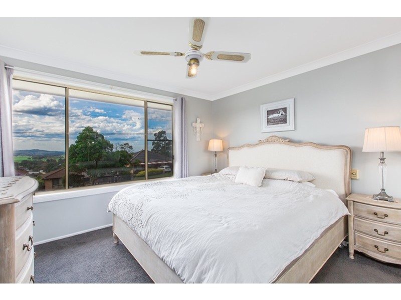 14 Scenic Crescent, Albion Park NSW 2527