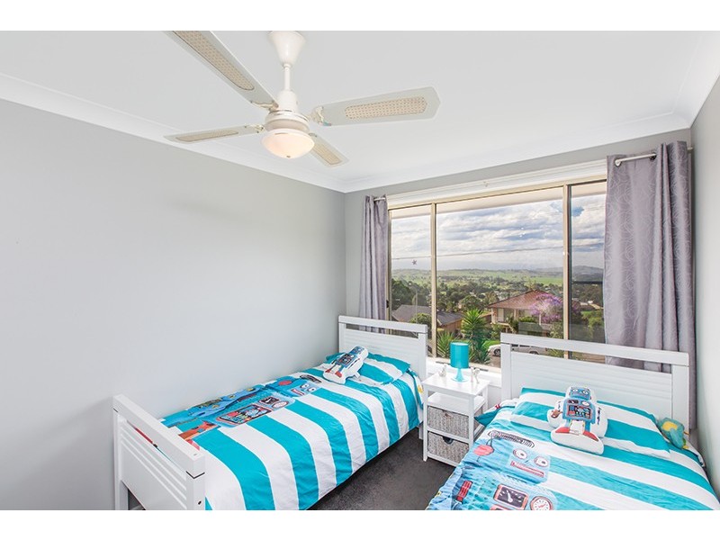 14 Scenic Crescent, Albion Park NSW 2527