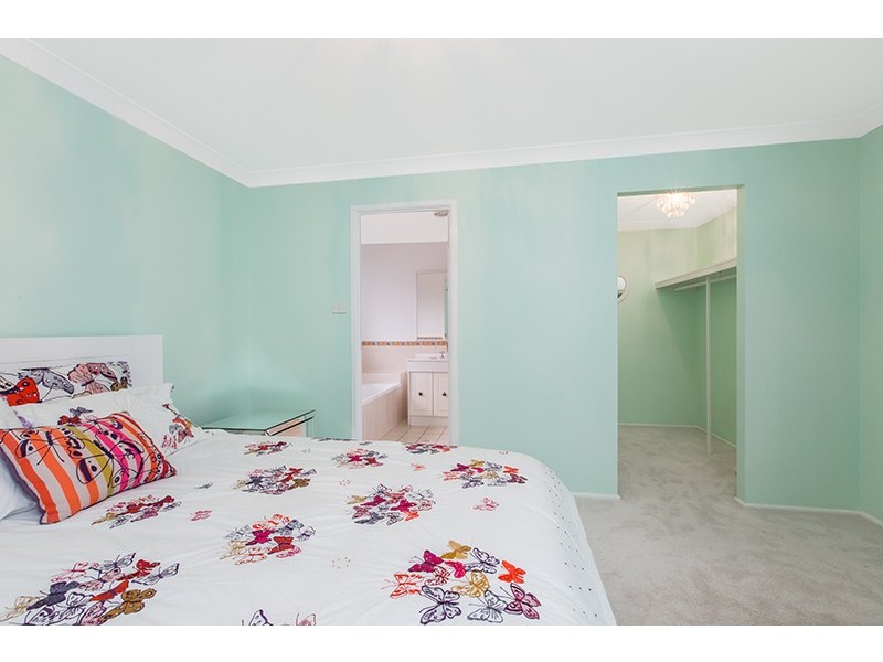 4 Liam Close, Albion Park NSW 2527