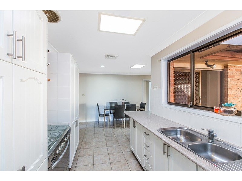 71 Noble Road, Albion Park NSW 2527