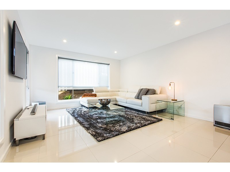 27 Dillon Road, Flinders NSW 2529
