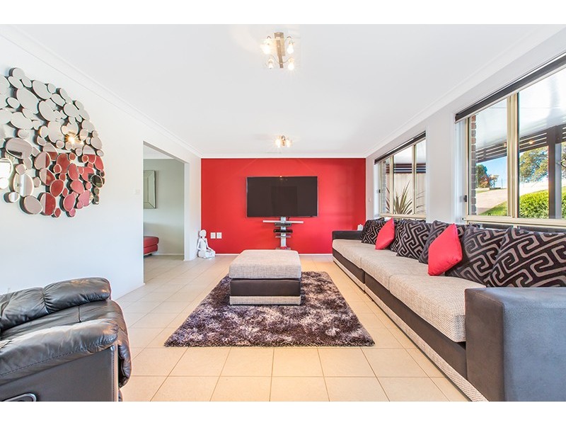 32 Fields Drive, Albion Park NSW 2527