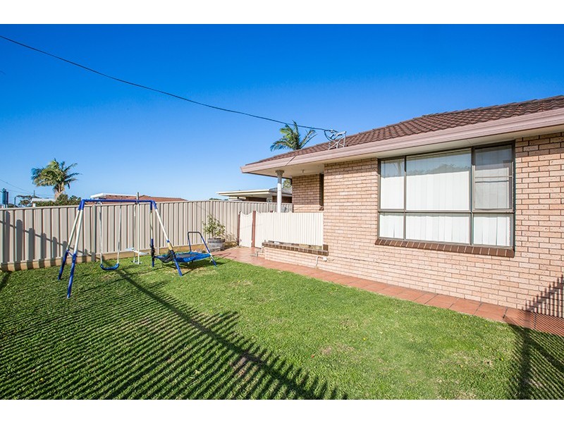 1/121a Tongarra Road, Albion Park NSW 2527