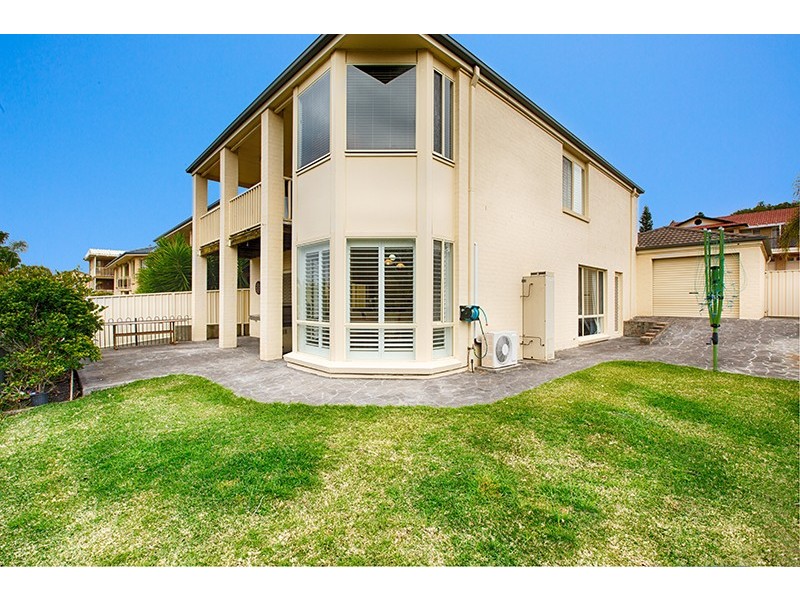 18 Helsal Circuit, Shell Cove NSW 2529