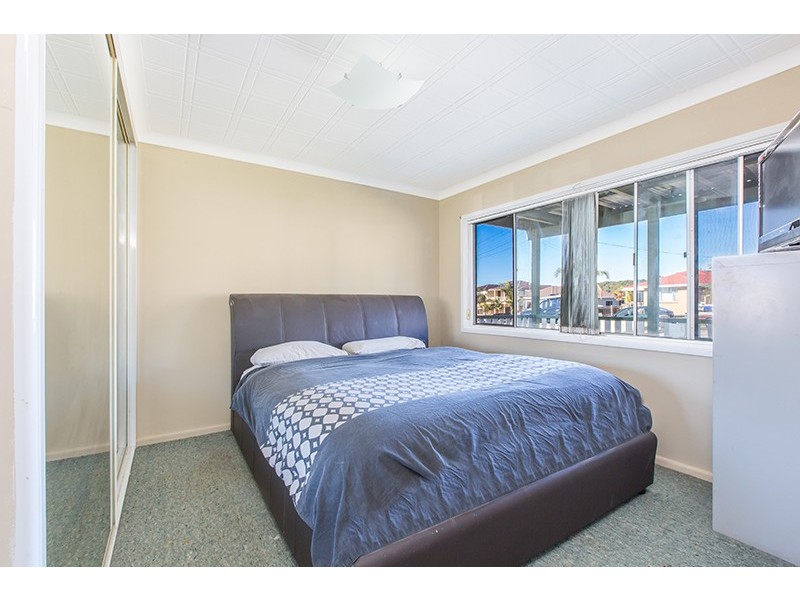 36 Cassia Street, Barrack Heights NSW 2528