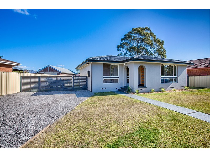 5 Bloodwood Place, Albion Park Rail NSW 2527