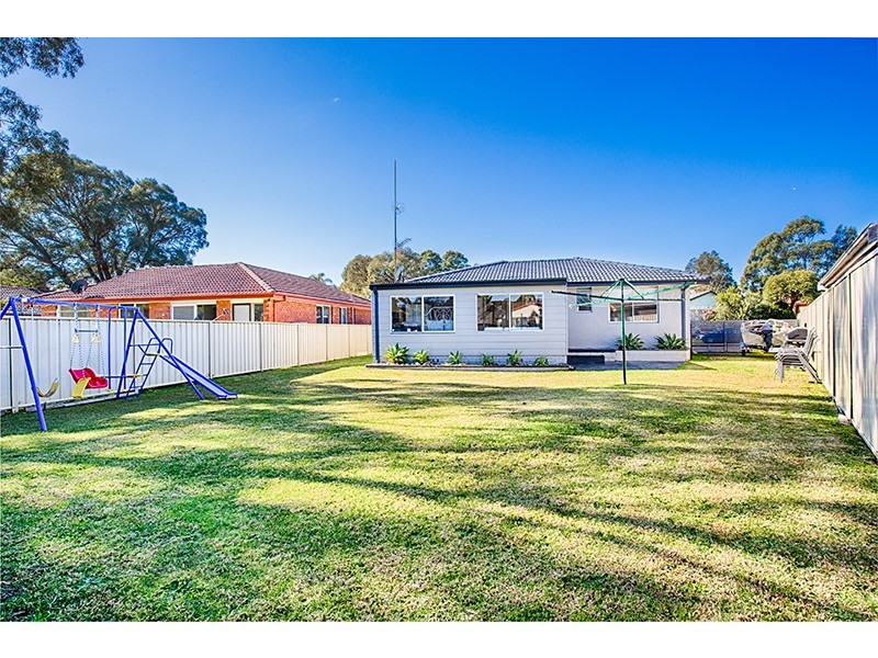 5 Bloodwood Place, Albion Park Rail NSW 2527