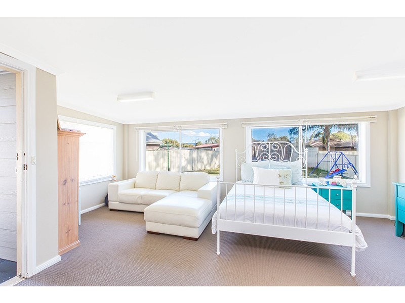 5 Bloodwood Place, Albion Park Rail NSW 2527