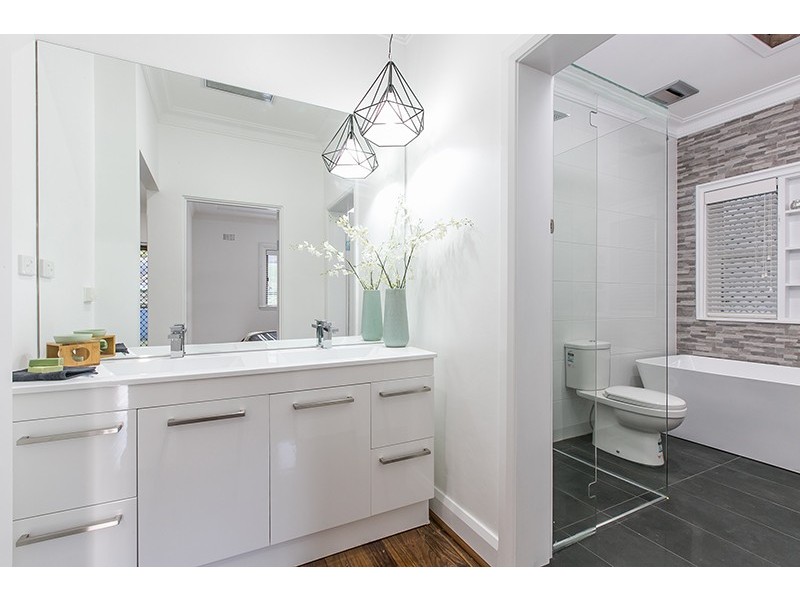 29 Mangerton Road, Wollongong NSW 2500
