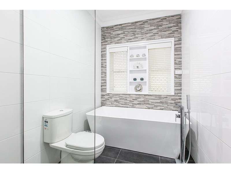 29 Mangerton Road, Wollongong NSW 2500