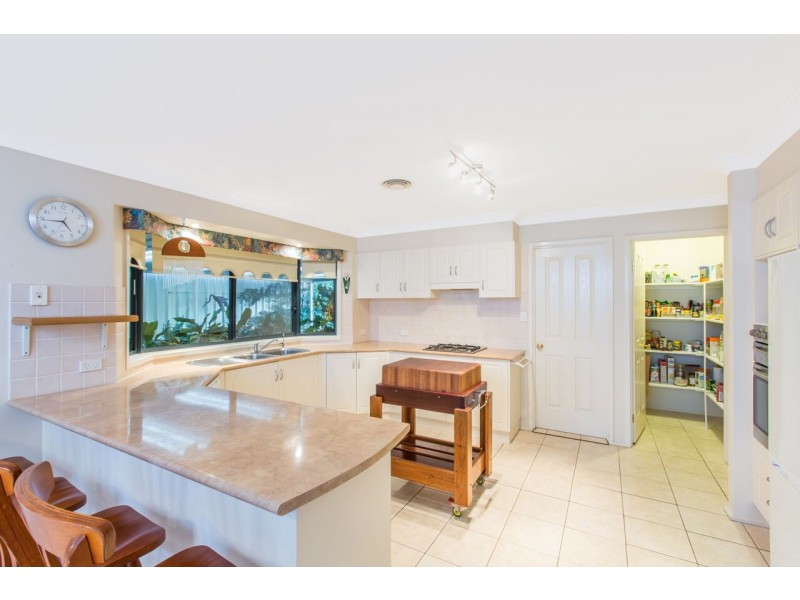 14 Eucumbene Avenue, Flinders NSW 2529
