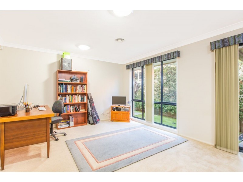 14 Eucumbene Avenue, Flinders NSW 2529