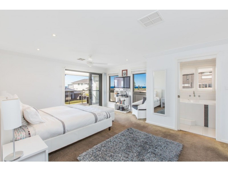 42 Shallows Drive, Shell Cove NSW 2529