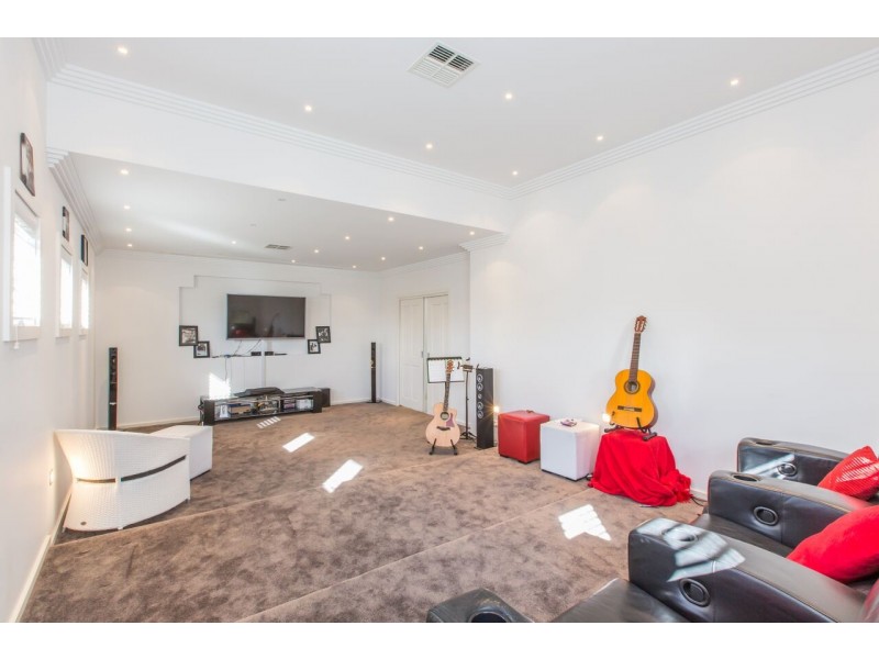 42 Shallows Drive, Shell Cove NSW 2529