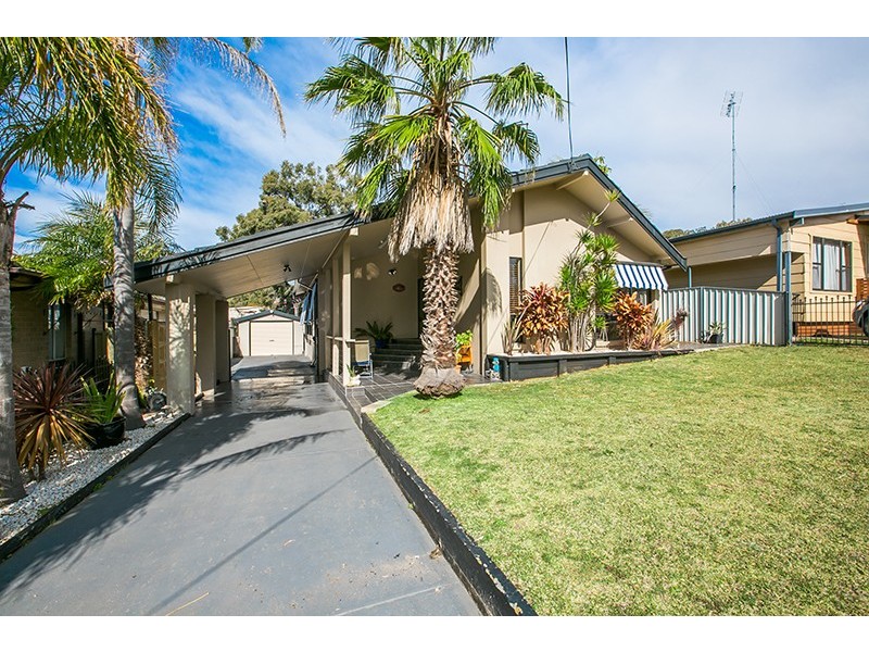 53 Simpson Parade, Albion Park NSW 2527